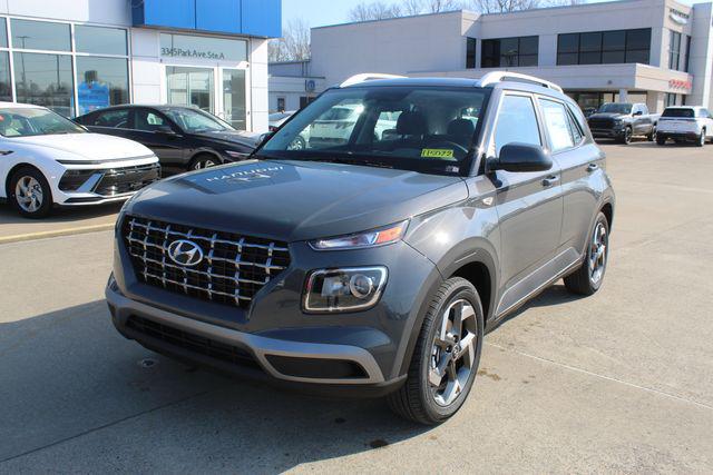 2026 Hyundai Venue SEL w/ 2-Tone Roof IVT's photo