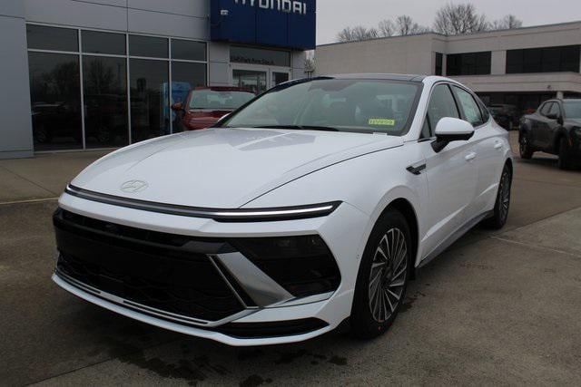 2026 Hyundai Sonata Hybrid Limited's photo