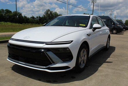 2025 Hyundai Sonata SE Sedan