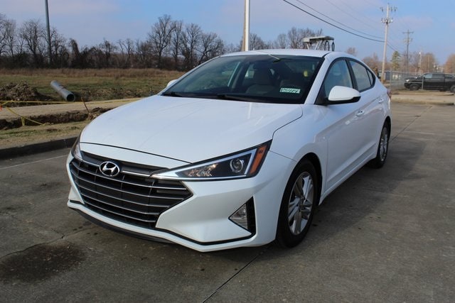 2020 Hyundai Elantra SEL's photo