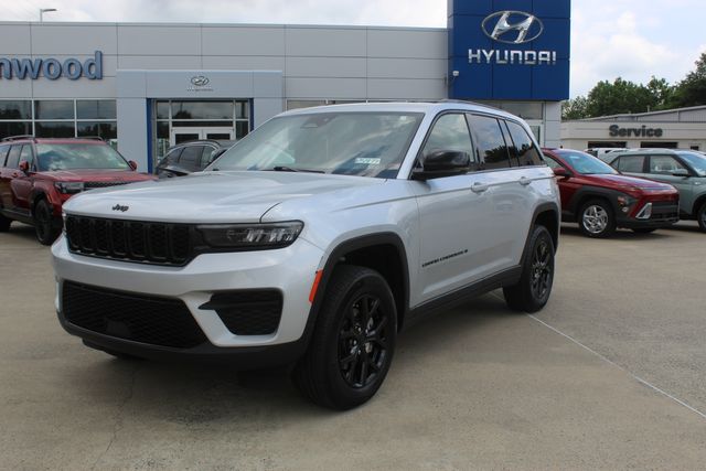 2025 Jeep Grand Cherokee Altitude SUV