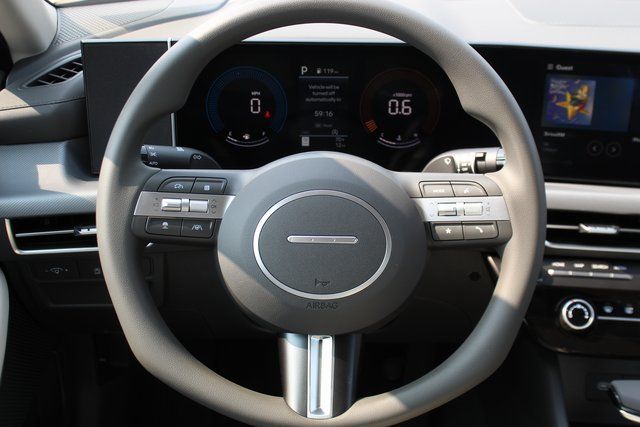 2025 Hyundai Sonata SE - Photo 12
