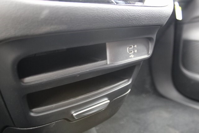 2026 Chrysler Pacifica Select - Photo 22