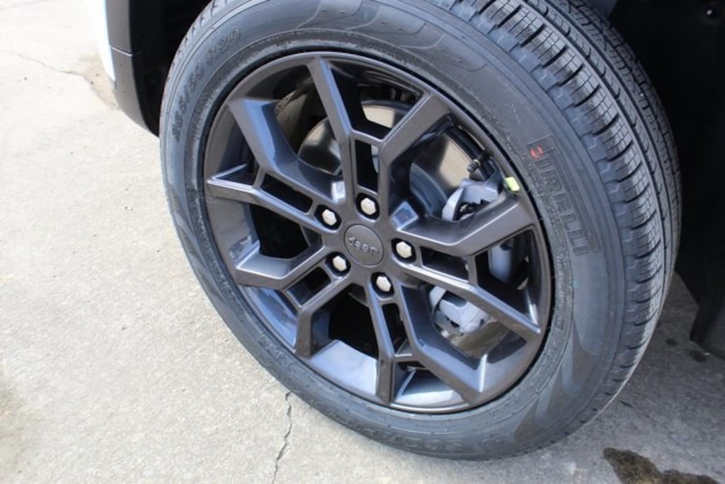 New 2025 Jeep Grand Cherokee L Limited Sport Utility