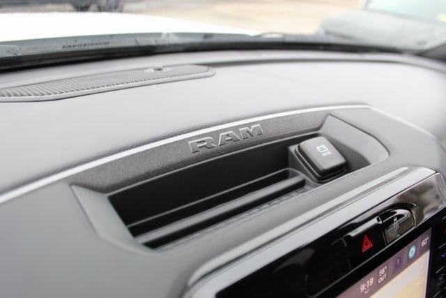 2026 RAM 3500 Tradesman - Photo 21