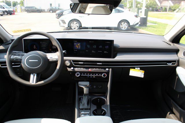 2025 Hyundai Sonata SE - Photo 10