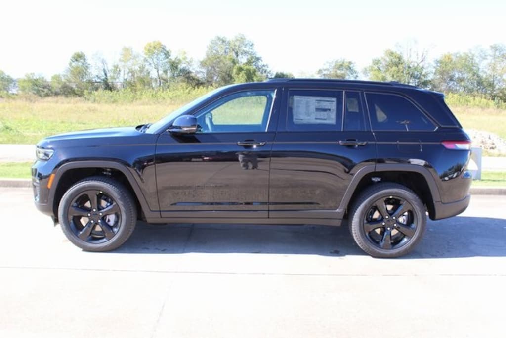 New 2025 Jeep Grand Cherokee Limited Sport Utility