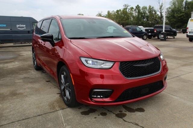 2026 Chrysler Pacifica Select - Photo 6