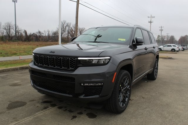 2025 Jeep Grand Cherokee L Summit's photo