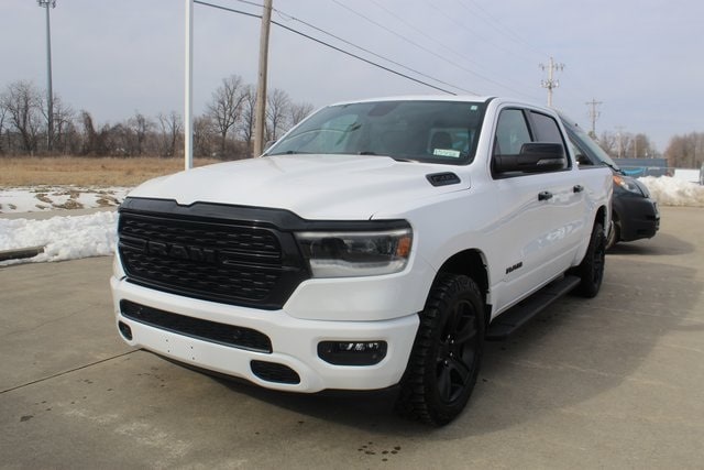 2023 RAM 1500 Big Horn/Lone Star 4x4 Crew Cab 5'7's photo