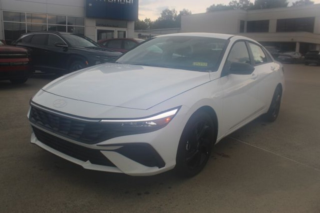Used 2026 Hyundai Elantra SEL Sport Sedan