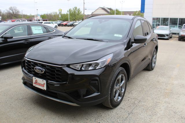 2025 Ford Escape ST-Line SUV