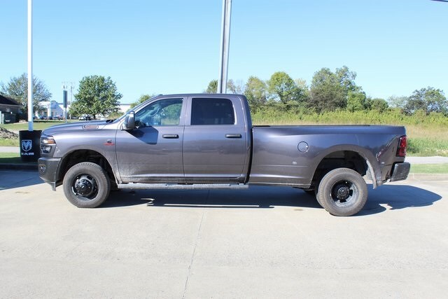 2026 Ram 3500 Tradesman photo 2