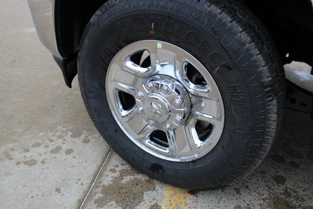 2026 Ram 3500 Tradesman photo 3