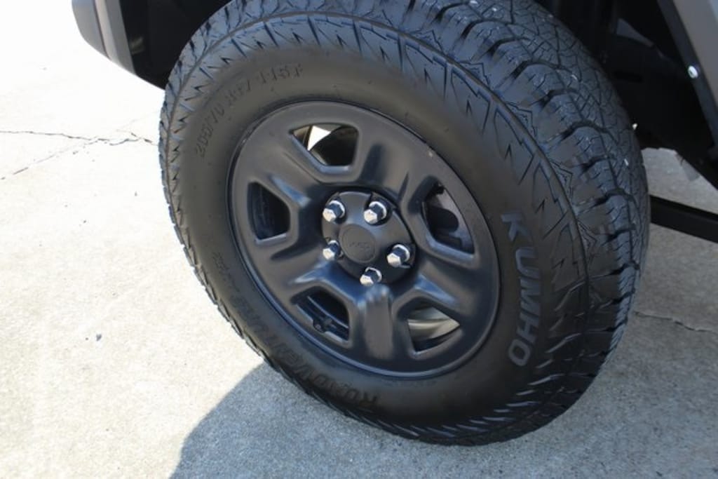 Used 2022 Jeep Gladiator Sport Truck