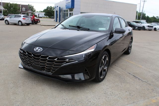 2021 Hyundai Elantra 2.0 Limited IVT's photo