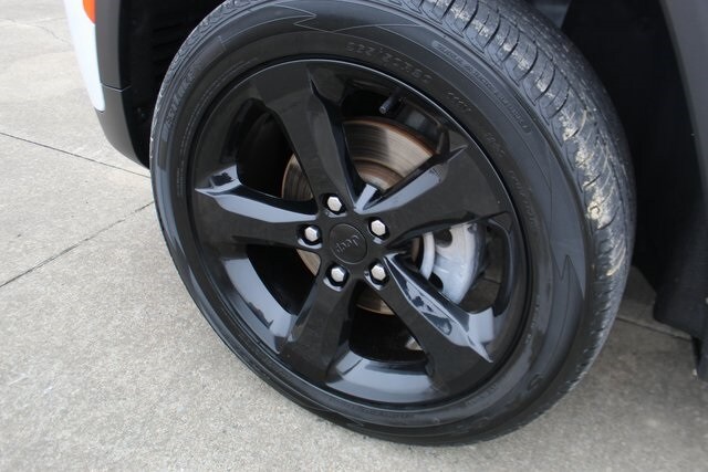 2024 Jeep Grand Cherokee Altitude photo 3