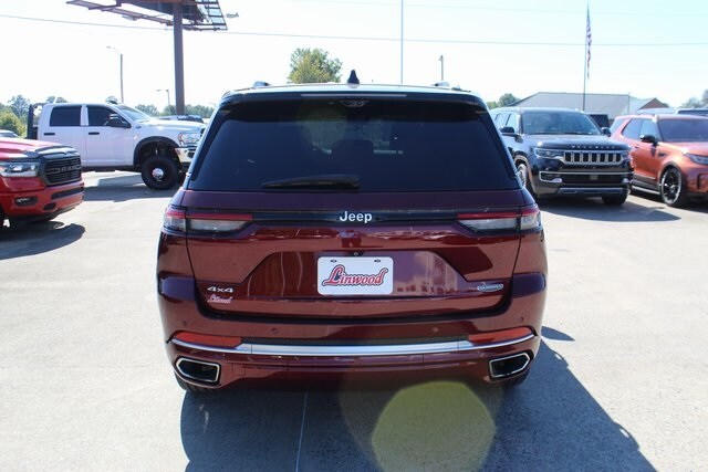 2024 Jeep Grand Cherokee Summit photo 4