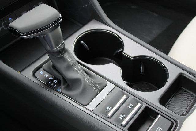 2025 Hyundai Sonata SE - Photo 17