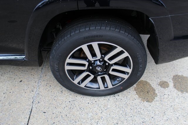 2020 Toyota 4Runner Limited photo 4
