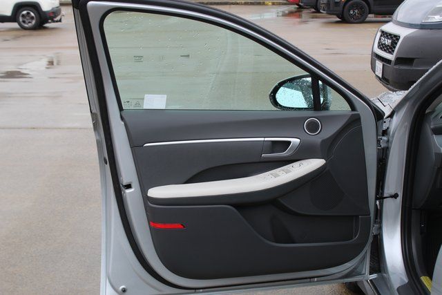 2025 Hyundai Sonata SE - Photo 7