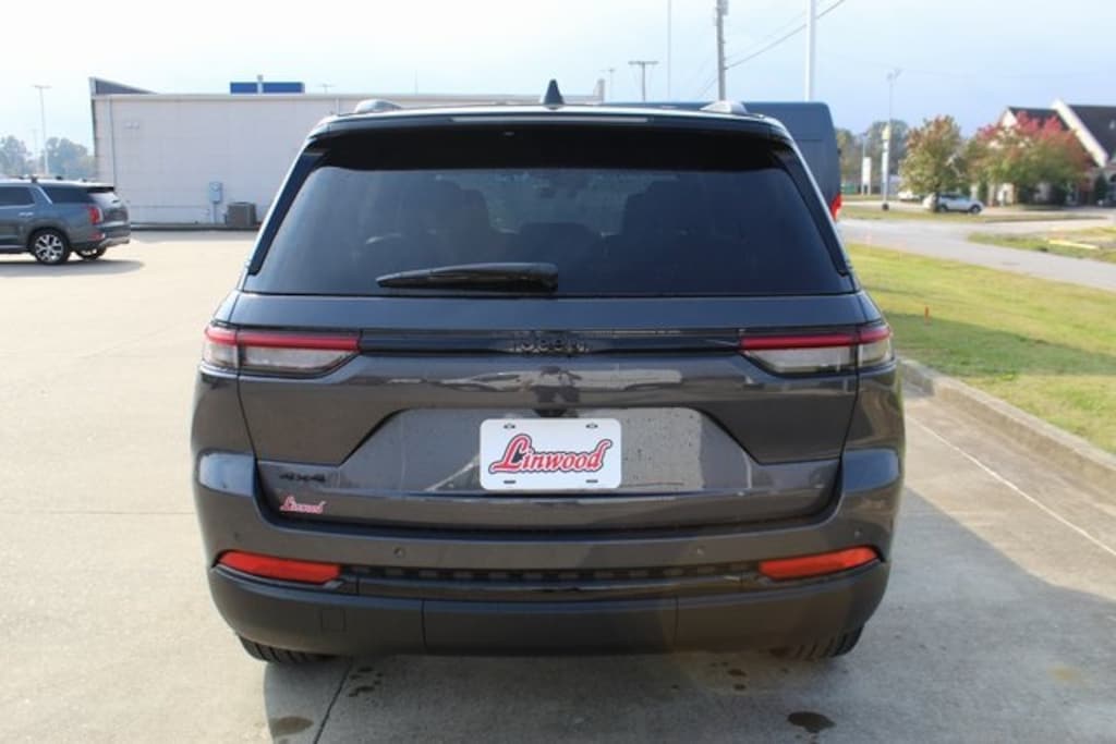 New 2025 Jeep Grand Cherokee Limited Sport Utility