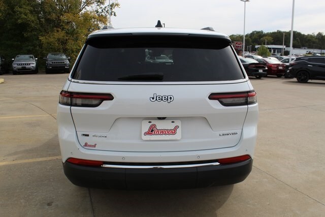 2022 Jeep Grand Cherokee Limited photo 4