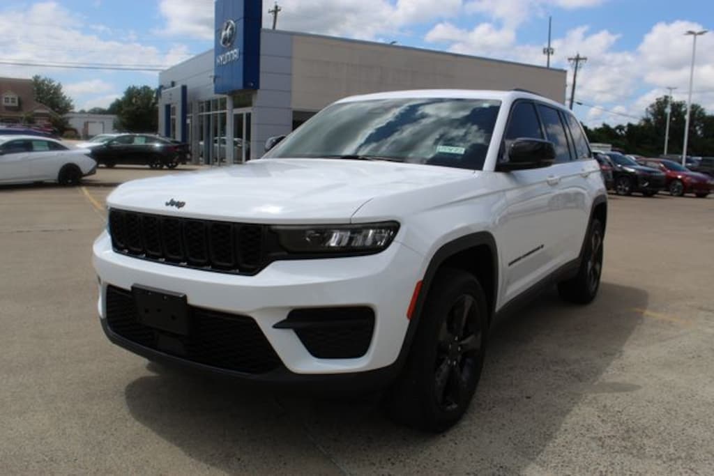 Used 2023 Jeep Grand Cherokee Altitude X SUV