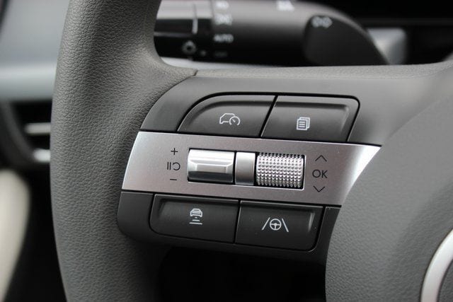 2025 Hyundai Sonata SE - Photo 11