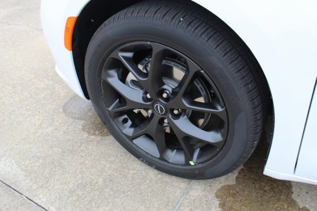 New 2026 Chrysler Pacifica Select Passenger Van