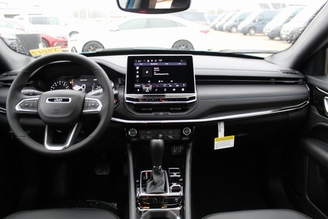 2026 Jeep Compass Latitude Altitude - Photo 10