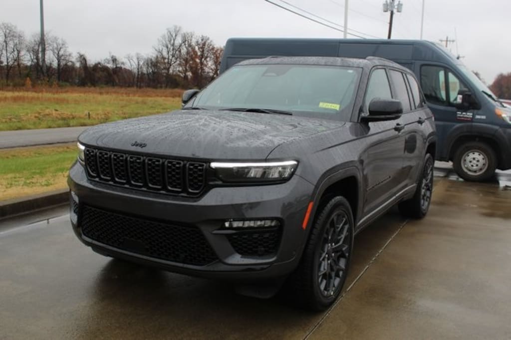 New 2025 Jeep Grand Cherokee Summit Sport Utility