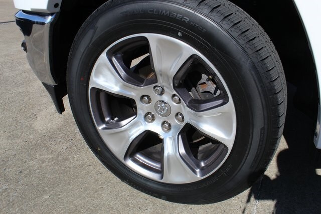 2022 Ram 1500 Laramie photo 3