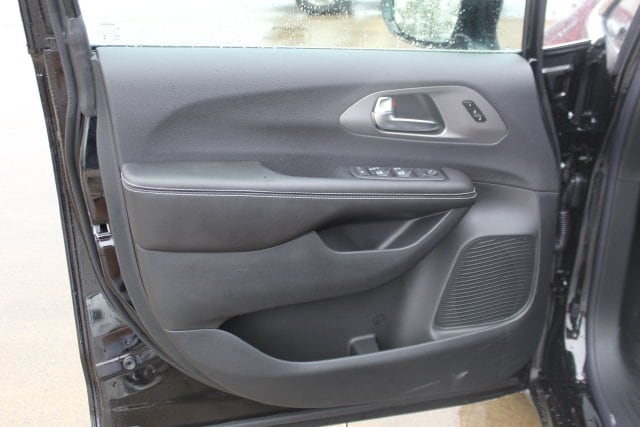 2027 Chrysler Pacifica