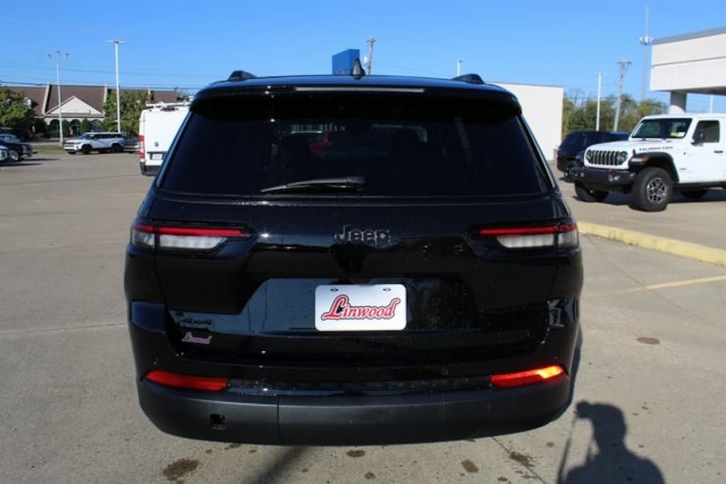 New 2025 Jeep Grand Cherokee L Altitude X Sport Utility