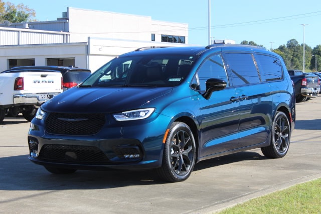 2025 Chrysler Pacifica