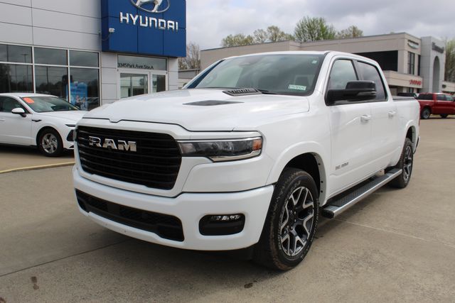 2025 RAM 1500 Laramie 4x4 Crew Cab 5'7's photo