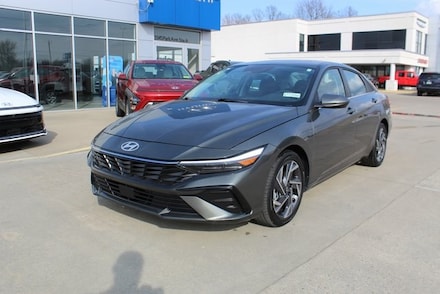 2025 Hyundai Elantra SEL Convenience Sedan
