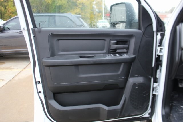 2026 RAM 3500 Tradesman - Photo 11