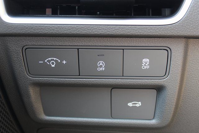 2025 Hyundai Sonata SE - Photo 11