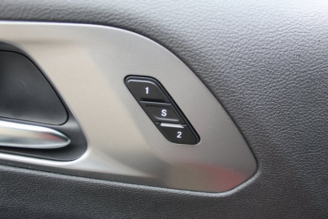 2026 Chrysler Pacifica Select - Photo 10