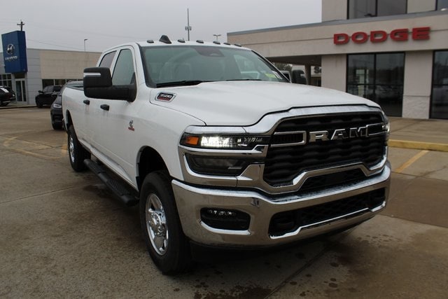2026 RAM 3500 Tradesman - Photo 6