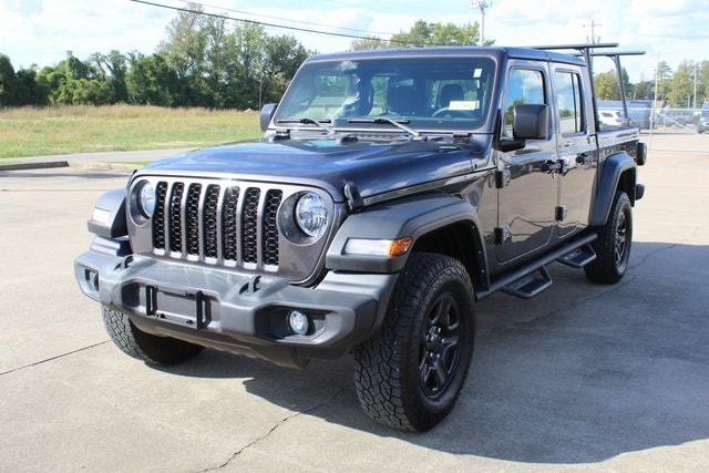 2022 Jeep Gladiator Sport's photo