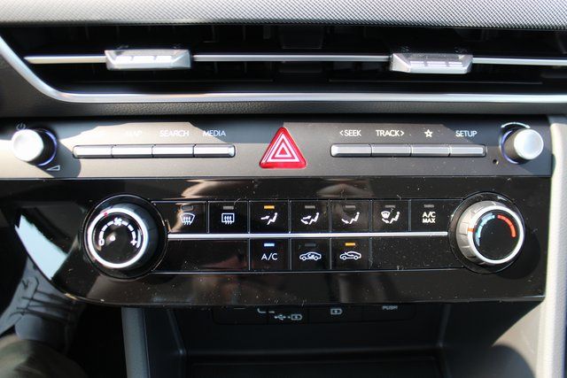 2025 Hyundai Sonata SE - Photo 19