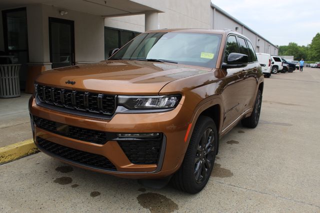 2026 Jeep Grand Cherokee Limited Reserve Sport Utility