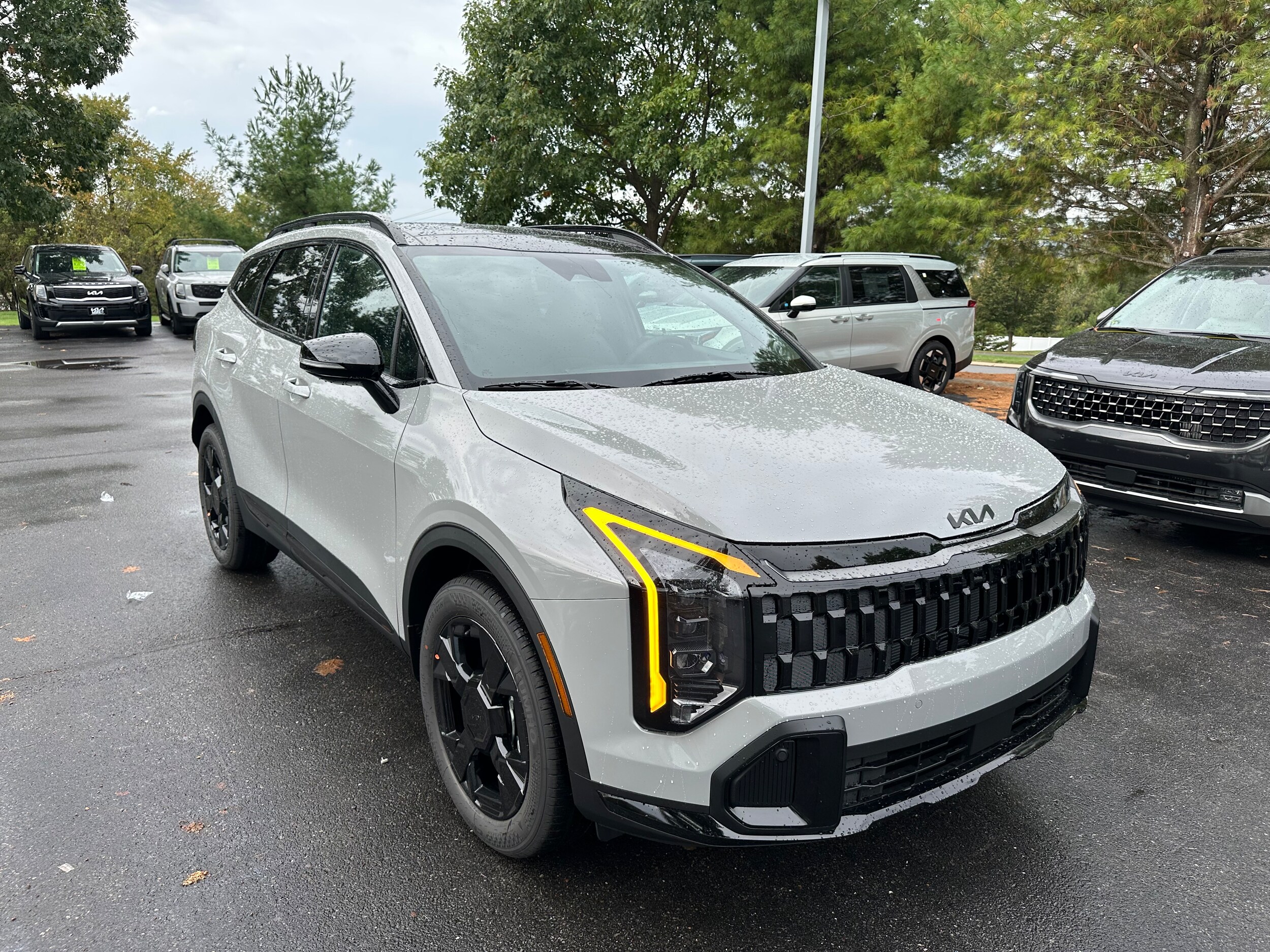 2026 Kia Sportage X-Line photo 3