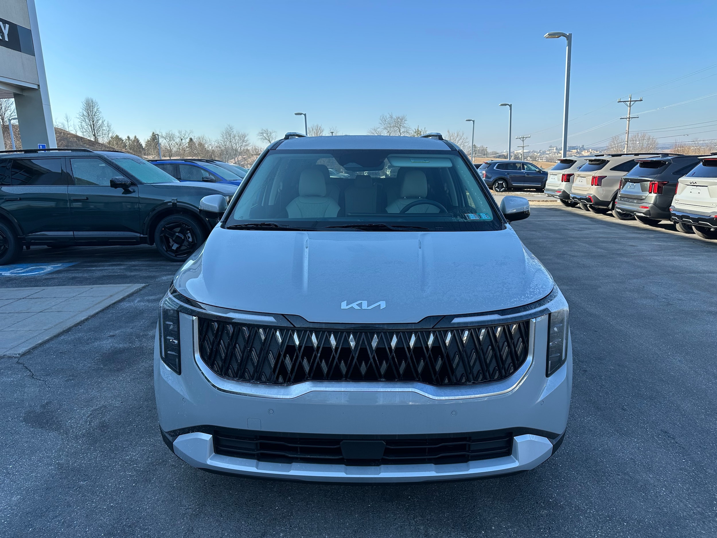 2026 Kia Carnival EX - Photo 2