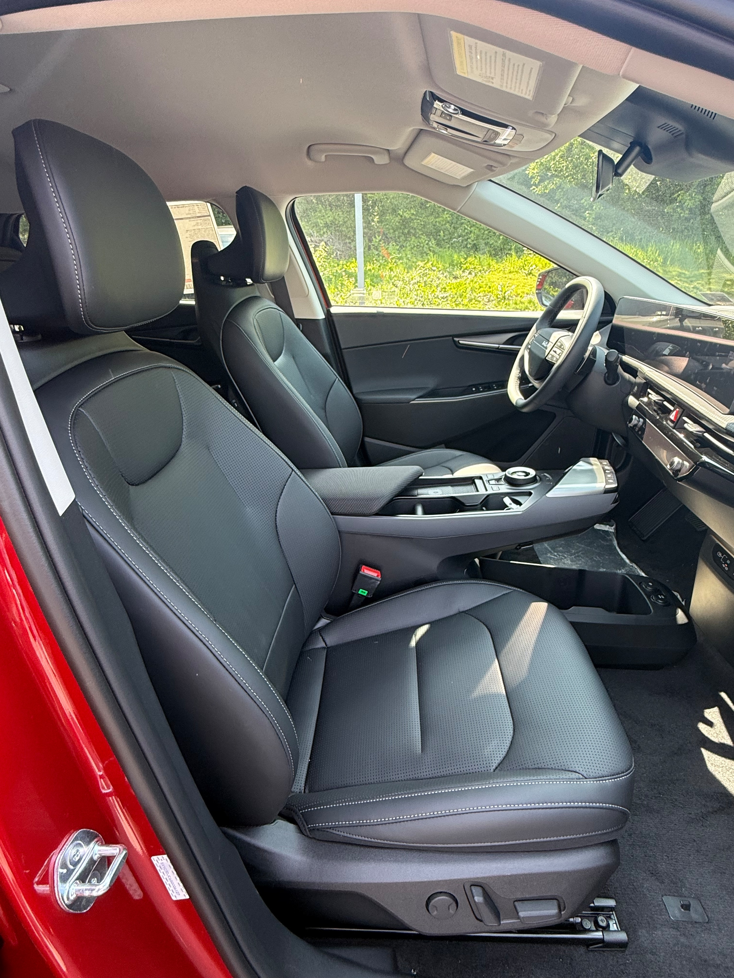 2025 Kia EV6 Wind - Photo 13