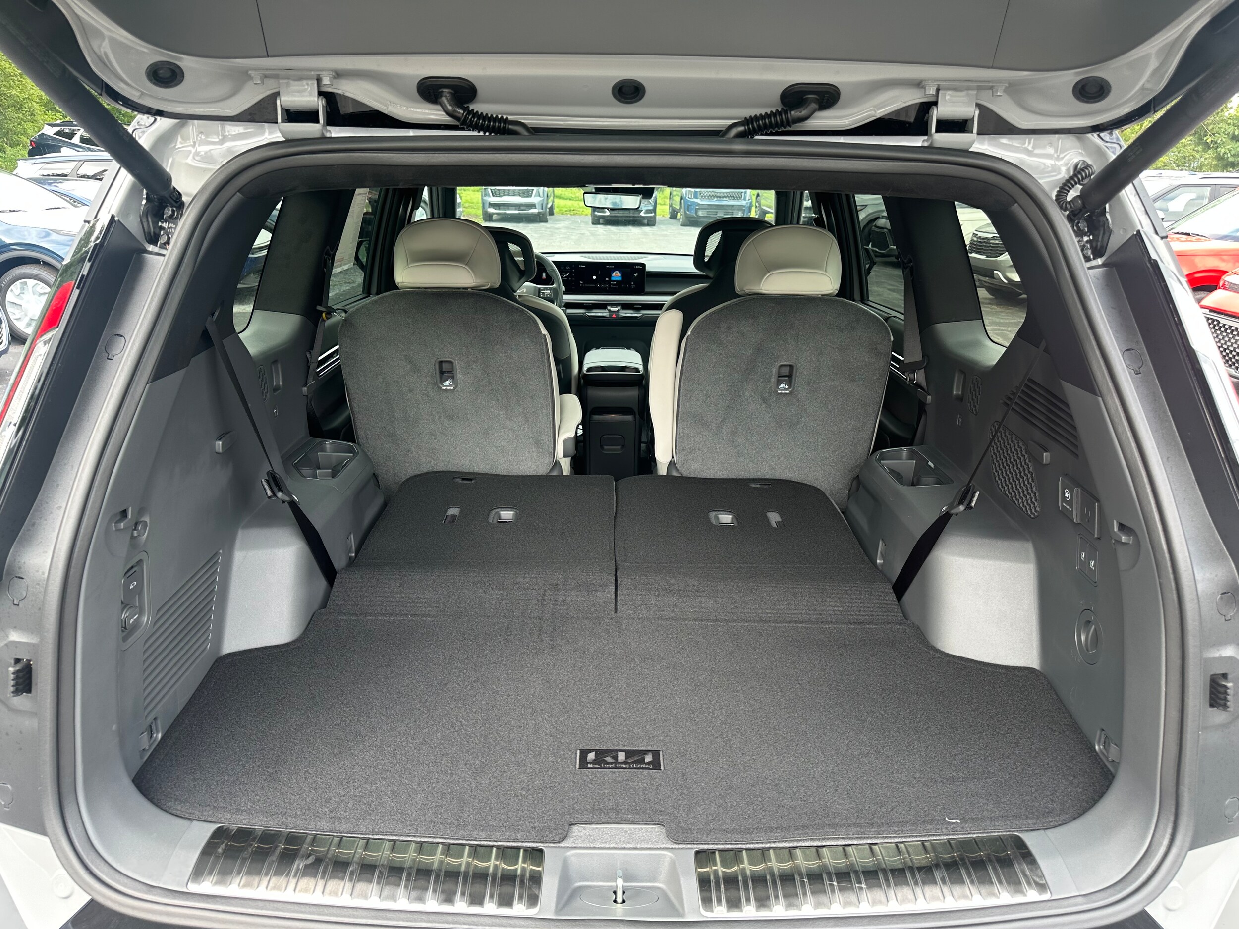 2026 Kia EV9 GT-Line - Photo 10