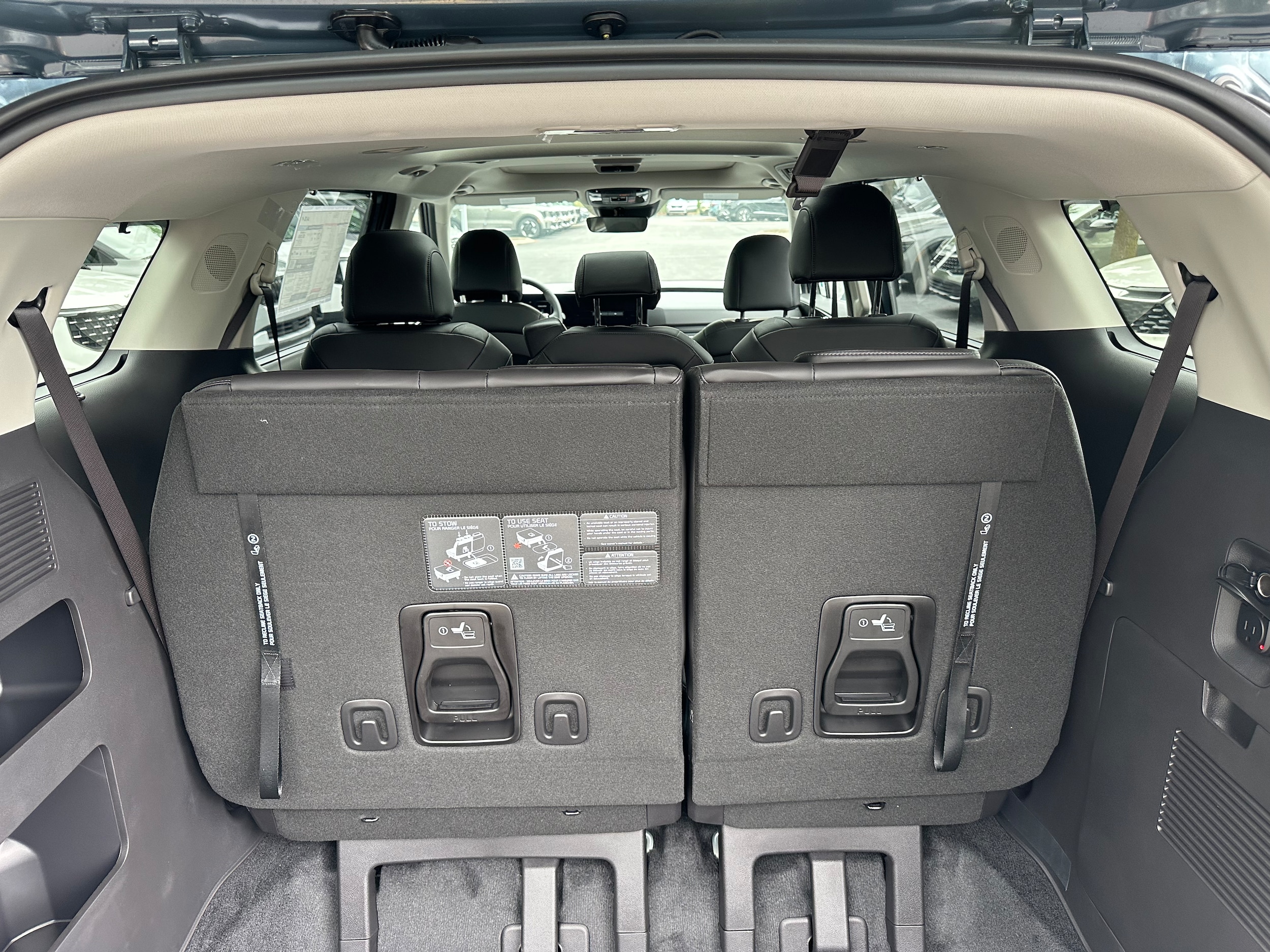 2026 Kia Carnival SX - Photo 10